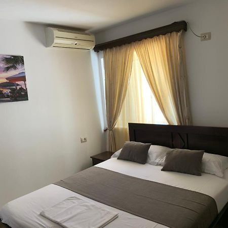 Guesthouse A&F Ksamil Kültér fotó