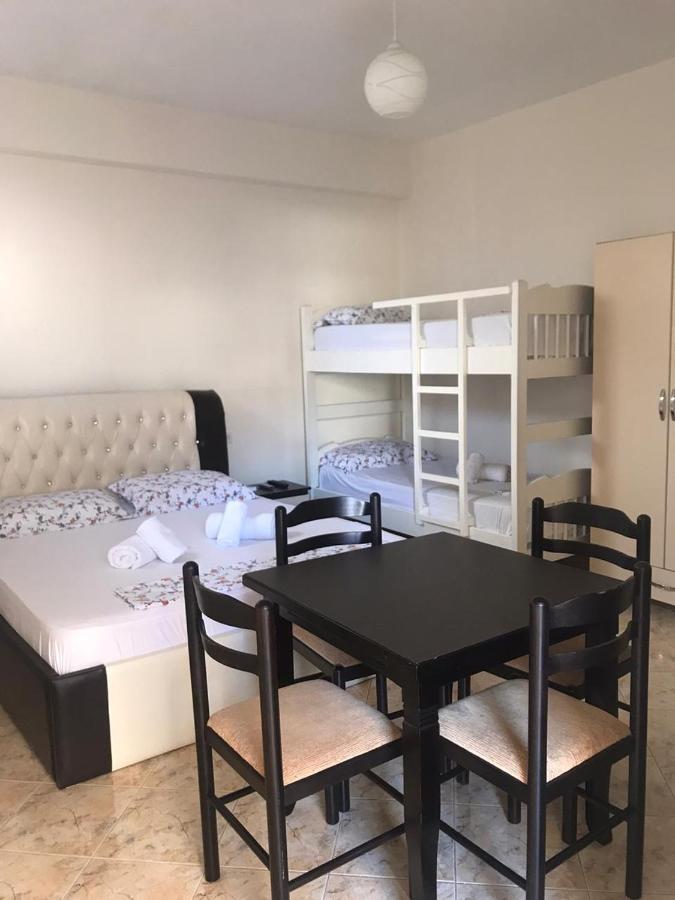 Guesthouse A&F Ksamil Kültér fotó
